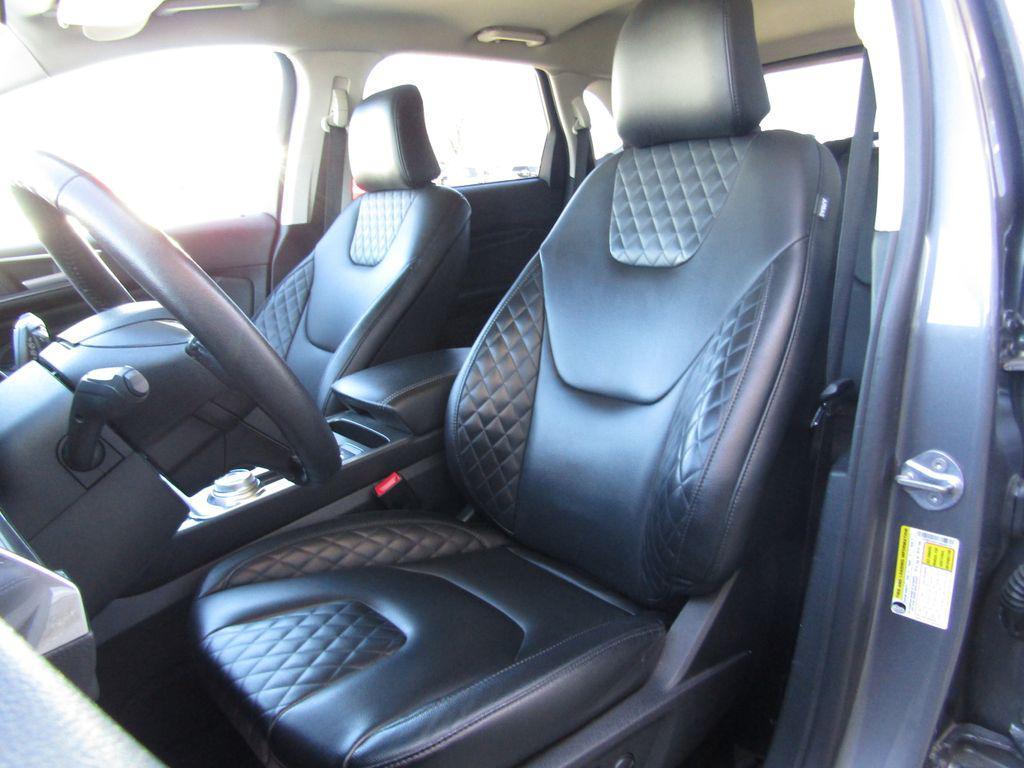 used 2024 Ford Edge car, priced at $25,000