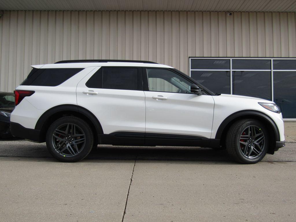 new 2026 Ford Explorer car, priced at $62,075