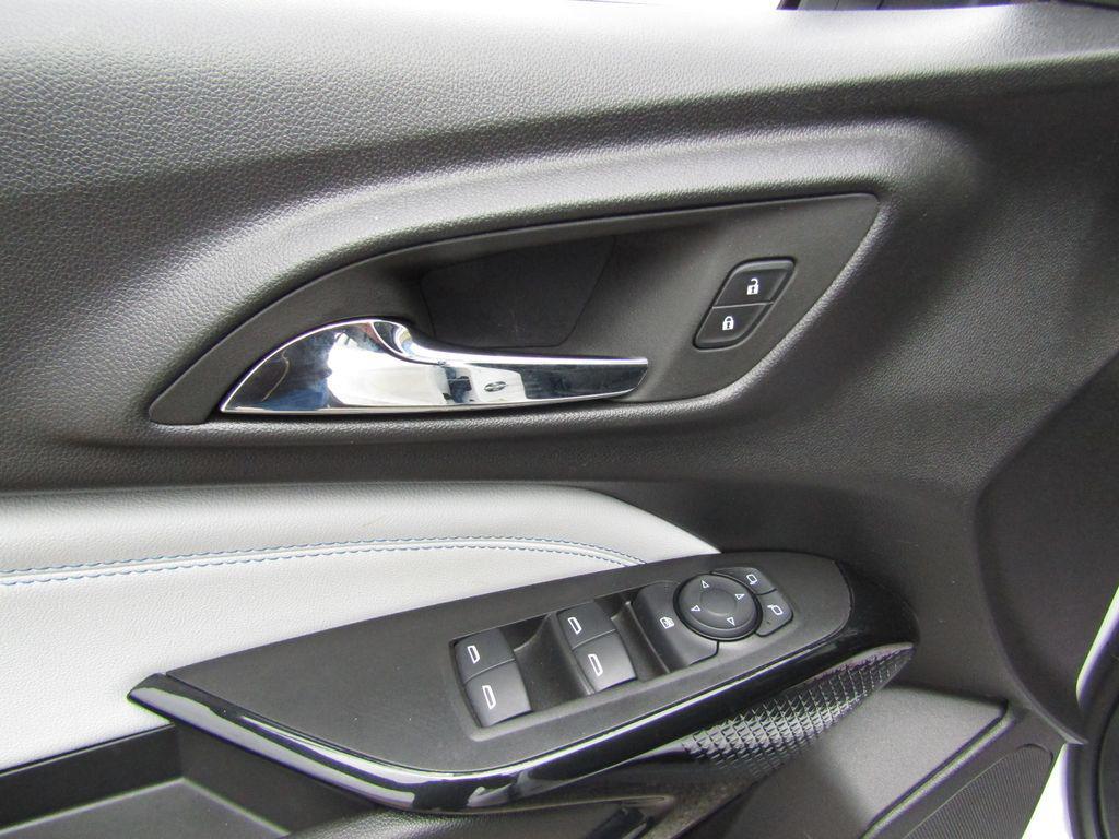 used 2025 Chevrolet Trax car, priced at $20,250