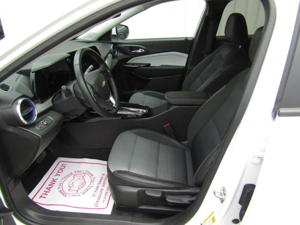 used 2025 Chevrolet Trax car, priced at $20,250