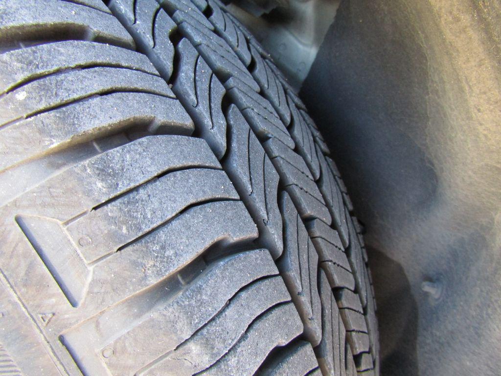 used 2024 Ford Edge car, priced at $22,000