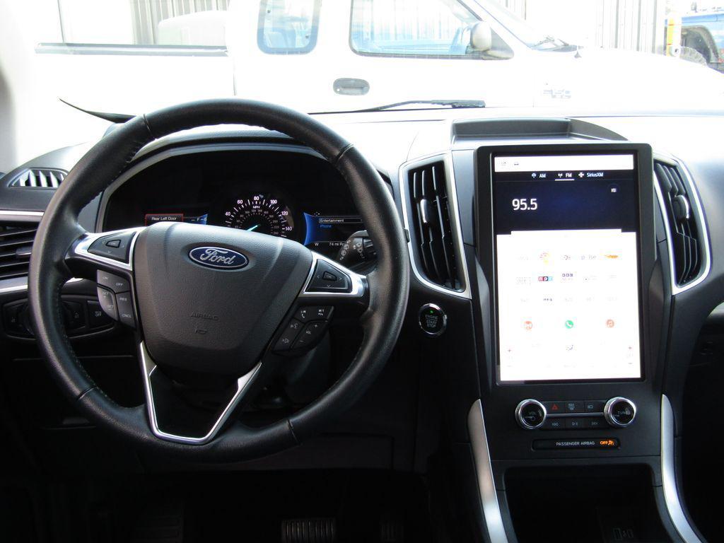 used 2024 Ford Edge car, priced at $21,500