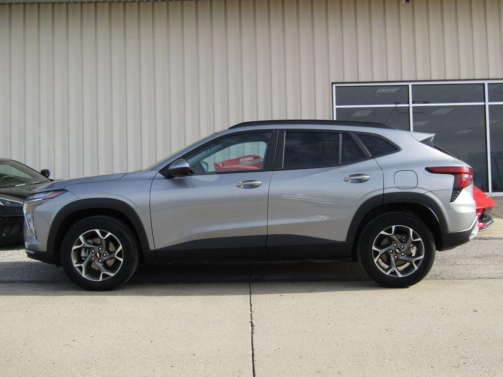 used 2025 Chevrolet Trax car, priced at $20,995