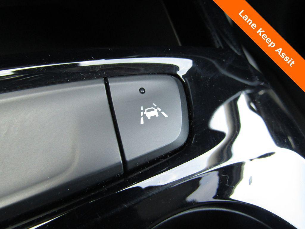 used 2025 Chevrolet Trax car, priced at $20,995