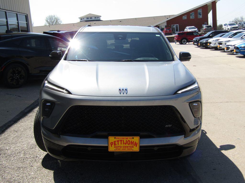 used 2025 Buick Enclave car, priced at $41,500
