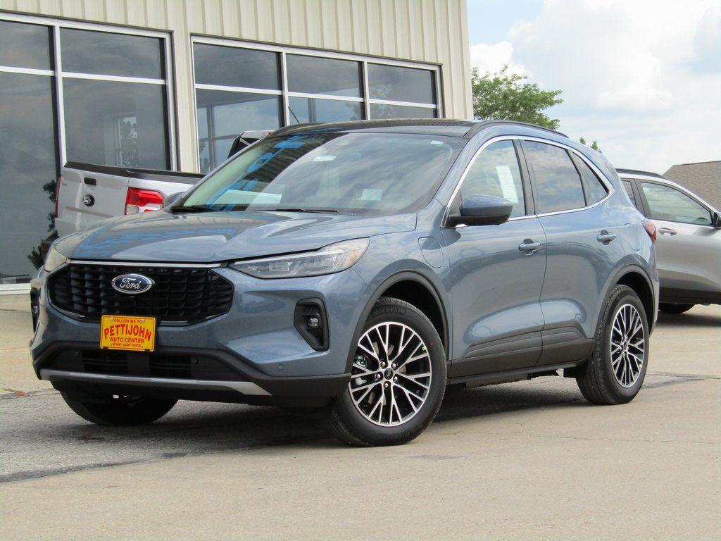 new 2025 Ford Escape PHEV car, priced at $39,991