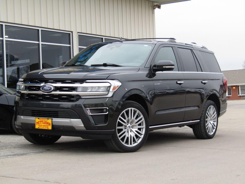 used 2024 Ford Expedition car, priced at $45,500