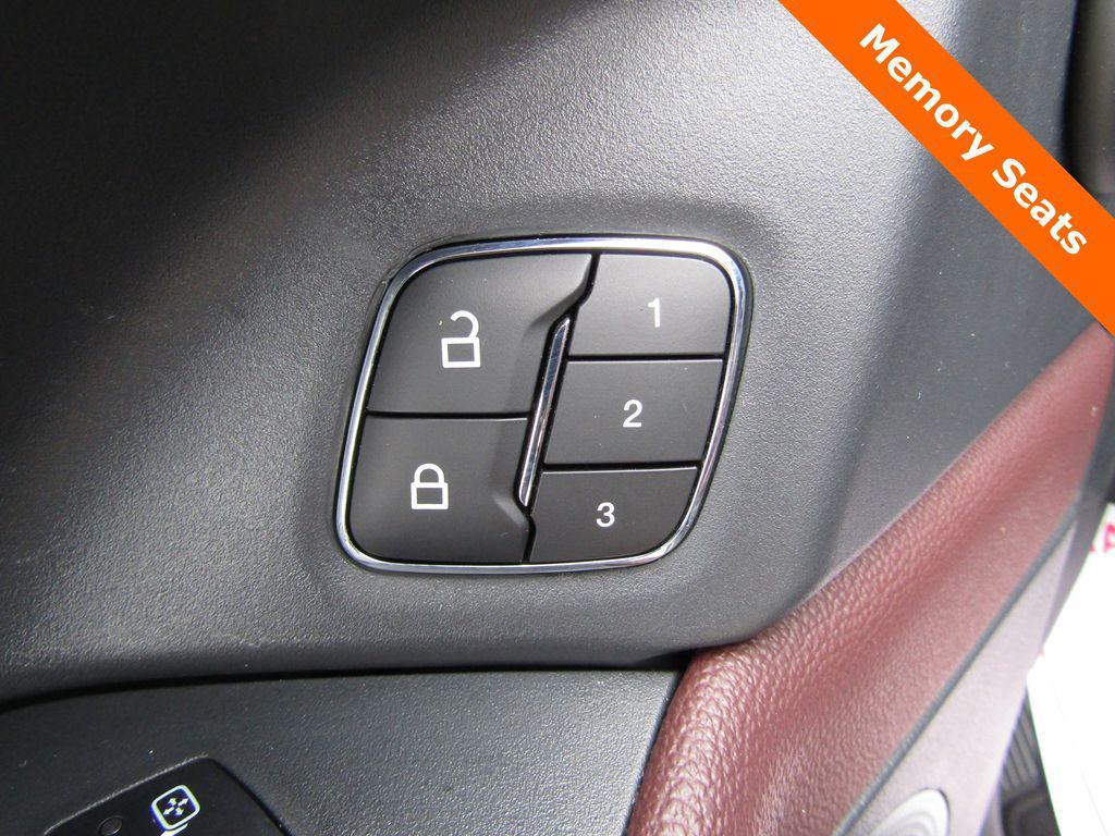 used 2024 Ford Expedition car, priced at $45,500