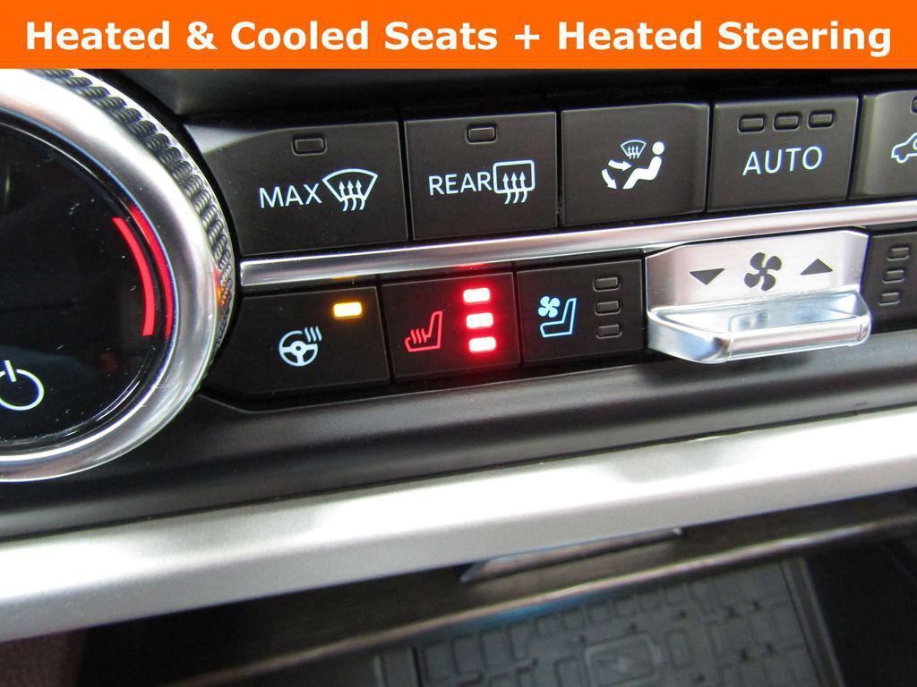 used 2024 Ford Expedition car, priced at $45,500