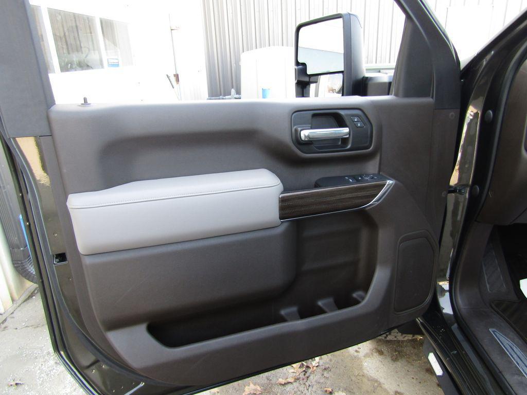 used 2022 Chevrolet Silverado 3500 car, priced at $43,000