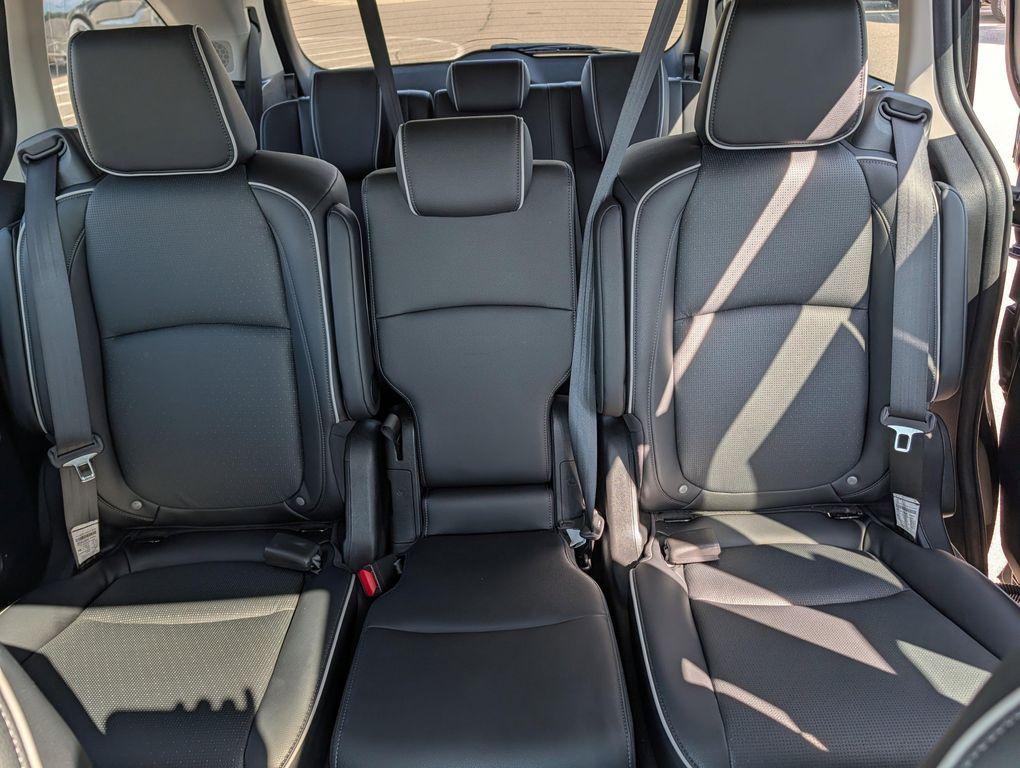 used 2025 Honda Odyssey car, priced at $45,597