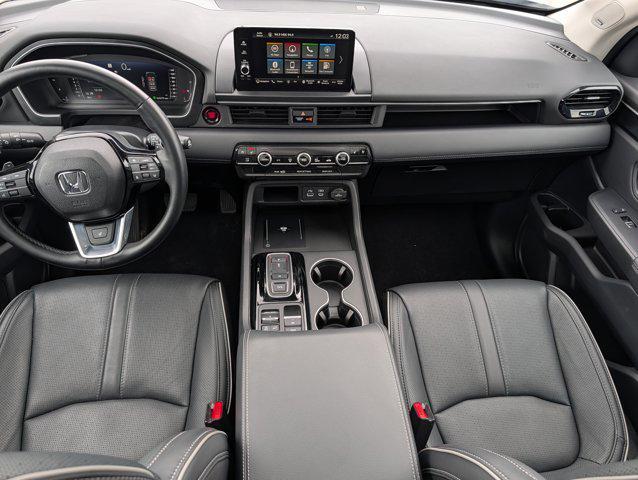 used 2025 Honda Pilot car, priced at $46,847