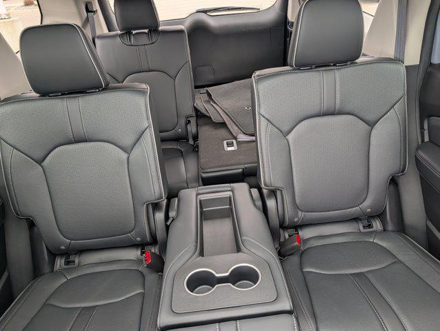 used 2025 Honda Pilot car, priced at $46,847