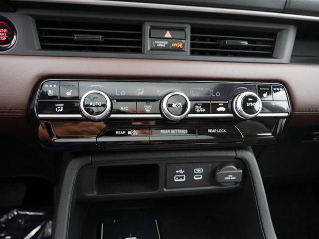 new 2025 Honda Pilot car, priced at $54,575