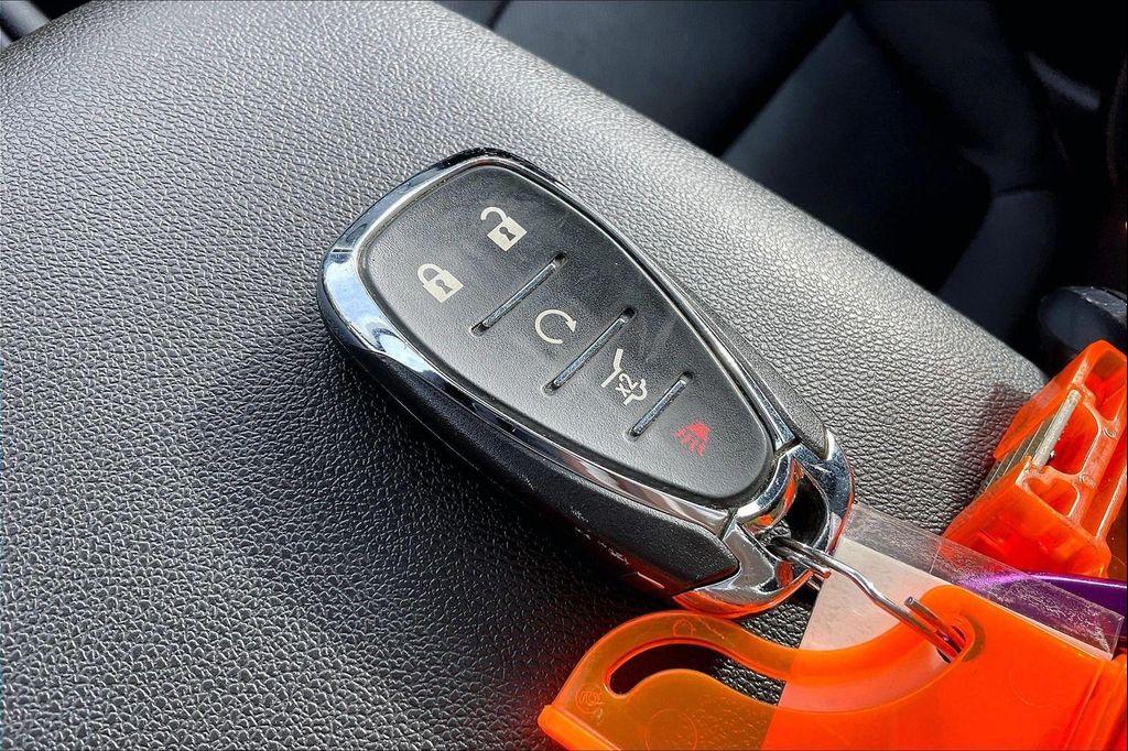 used 2020 Chevrolet Equinox car, priced at $18,518