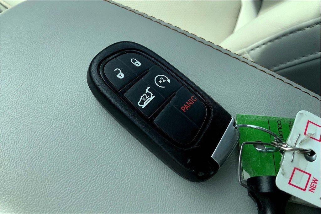 used 2019 Jeep Cherokee car, priced at $19,990