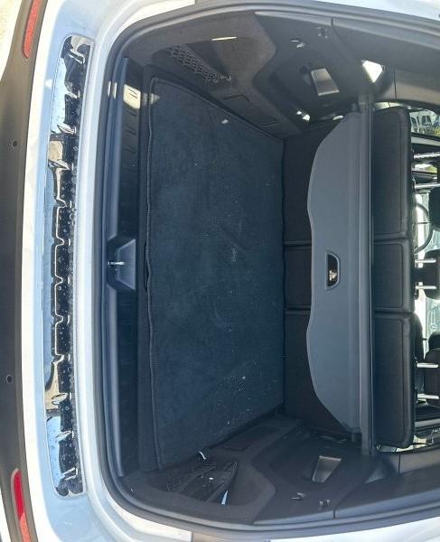 used 2023 Mercedes-Benz GLB 250 car, priced at $36,899