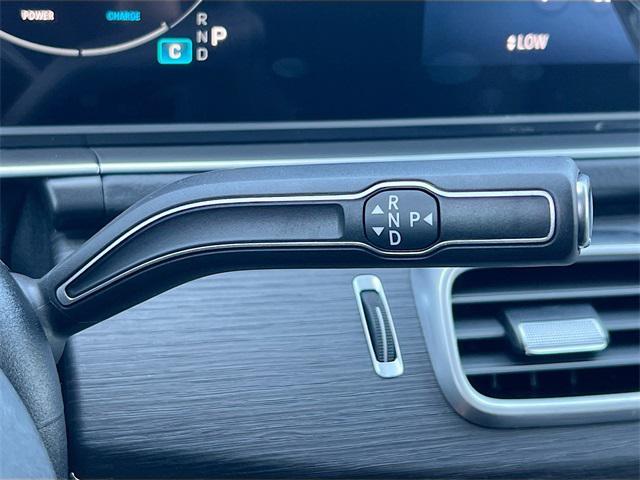 new 2025 Mercedes-Benz GLE 580 car, priced at $96,945