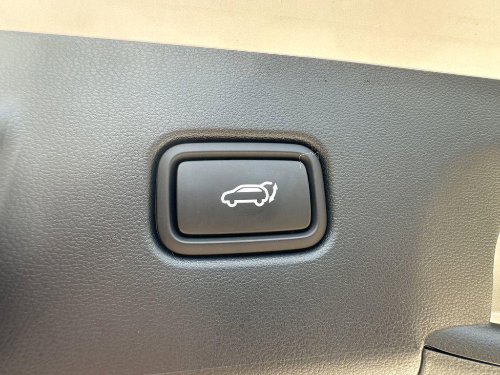 used 2024 Hyundai TUCSON Hybrid car, priced at $34,000