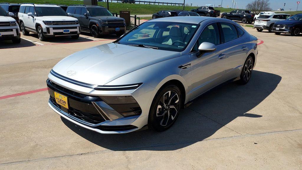 used 2024 Hyundai Sonata car, priced at $20,592