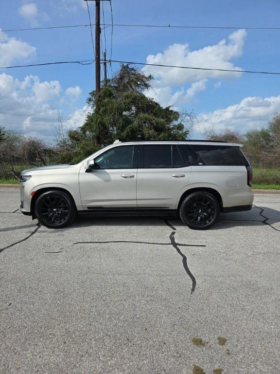used 2024 Cadillac Escalade car, priced at $81,991