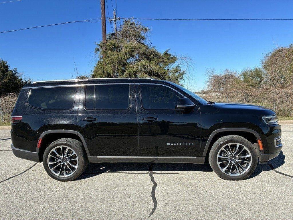 used 2022 Jeep Wagoneer car, priced at $36,292