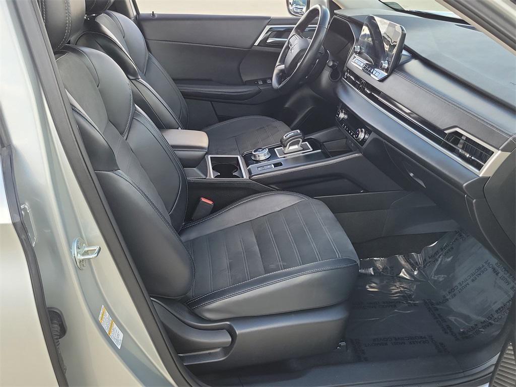 used 2024 Mitsubishi Outlander car, priced at $24,296