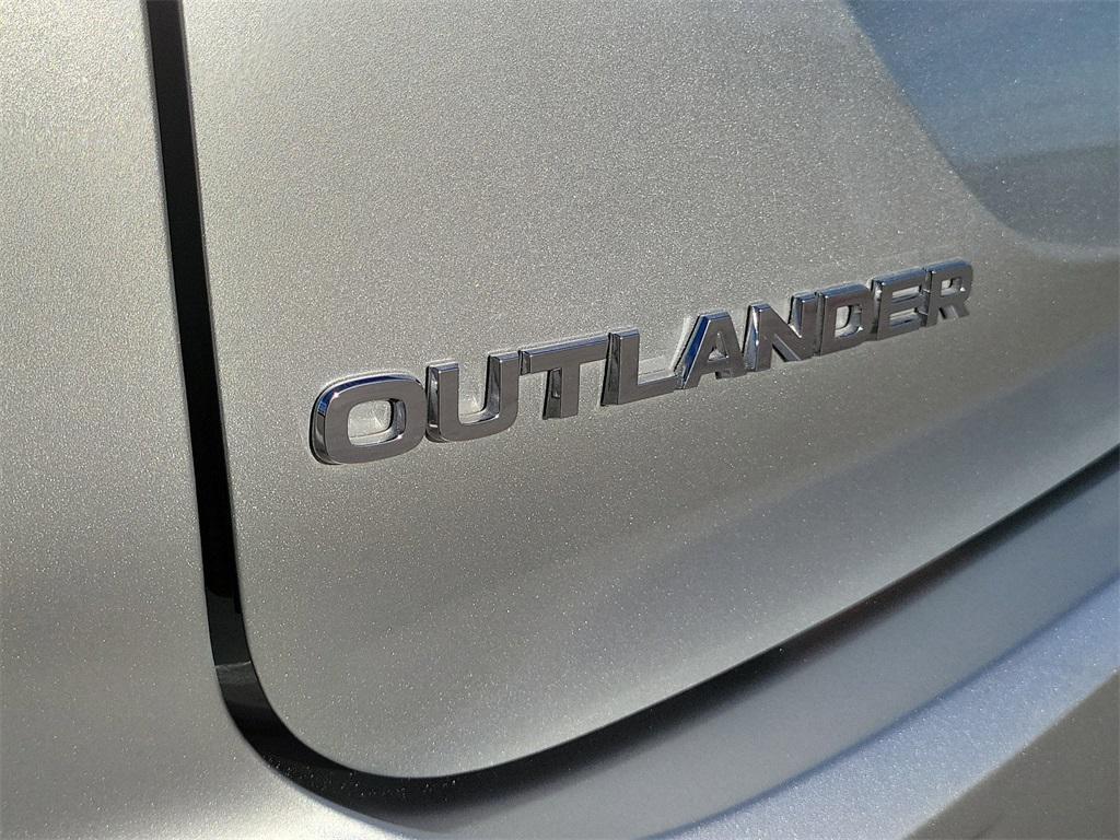 used 2024 Mitsubishi Outlander car, priced at $24,296