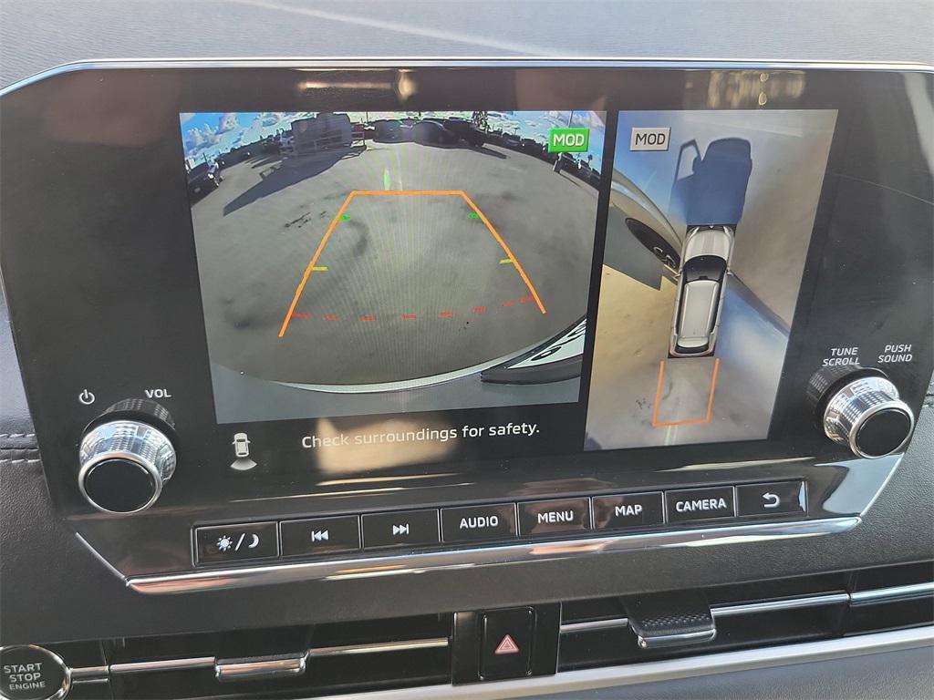 used 2024 Mitsubishi Outlander car, priced at $24,296