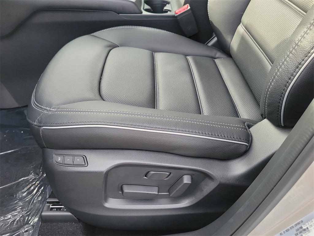 new 2025 Mazda CX-5 car, priced at $33,032