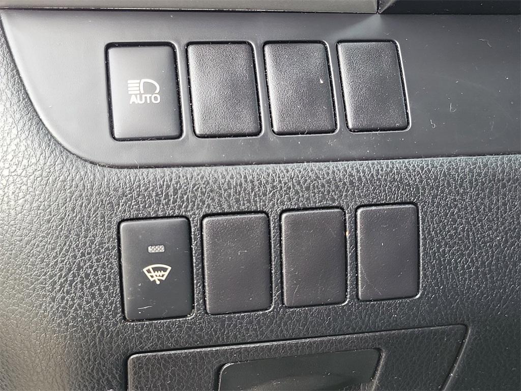 used 2017 Toyota Highlander car, priced at $19,835