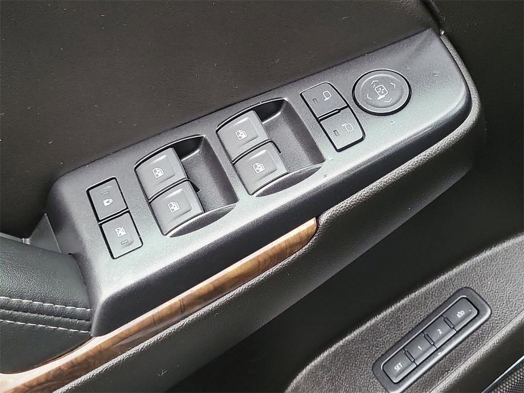 used 2019 Chevrolet Suburban car, priced at $21,992