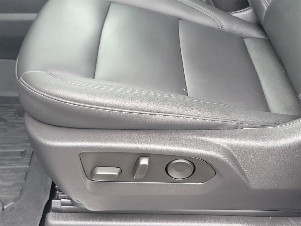 used 2025 GMC Sierra 1500 car, priced at $51,367