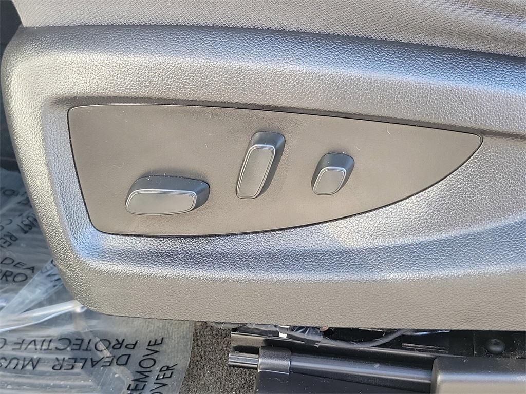 used 2018 GMC Sierra 1500 car, priced at $23,500