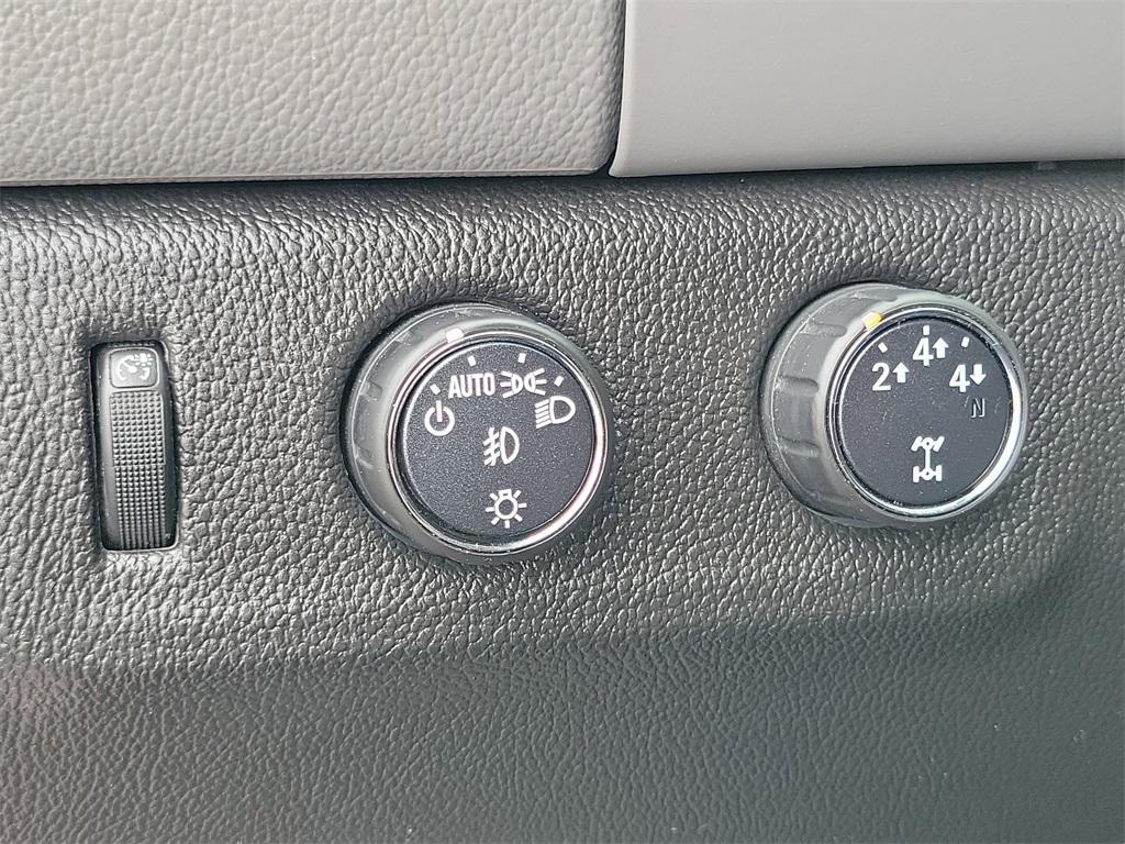 used 2015 Chevrolet Colorado car, priced at $19,870