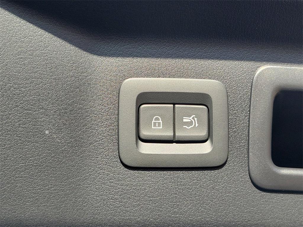 new 2026 Mazda CX-70 car, priced at $48,014