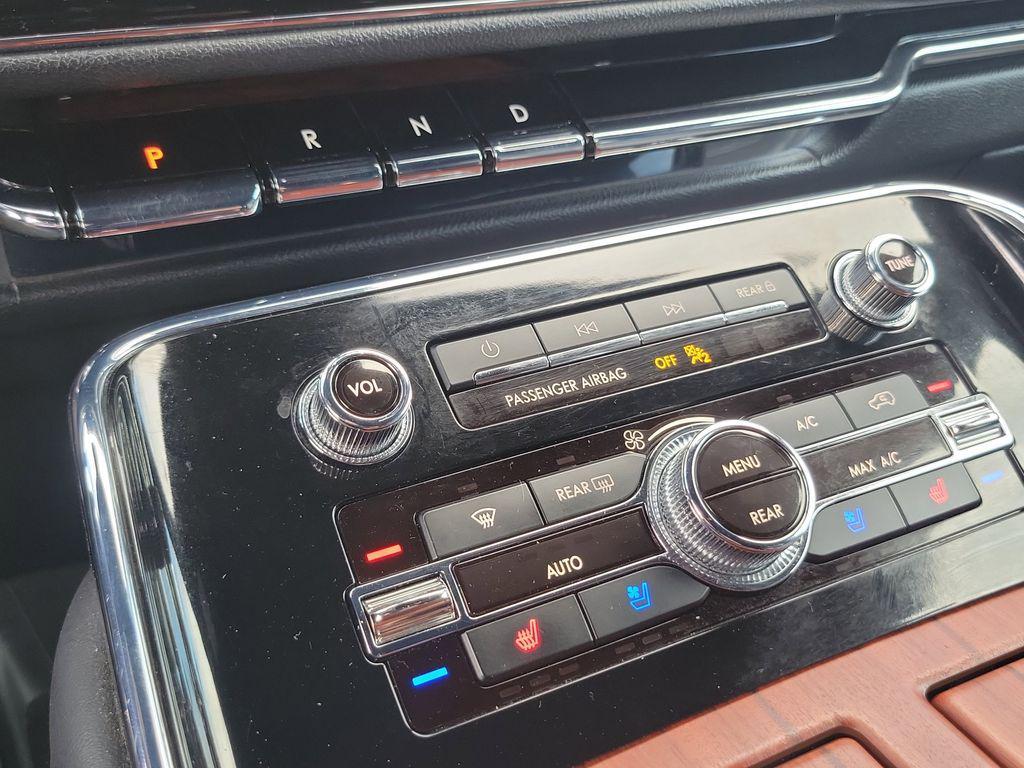 used 2024 Lincoln Navigator car, priced at $64,901