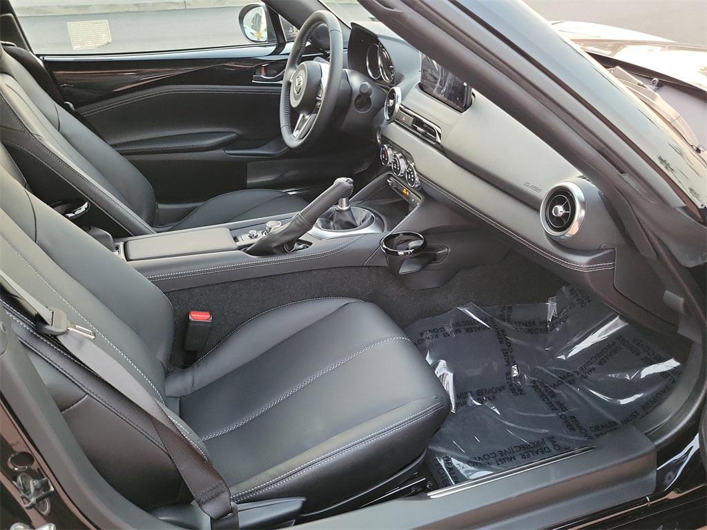 new 2025 Mazda MX-5 Miata RF car, priced at $39,400