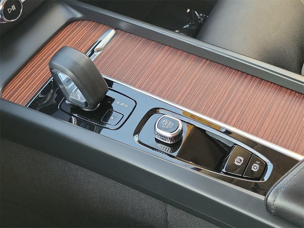 used 2023 Volvo XC60 car, priced at $28,164