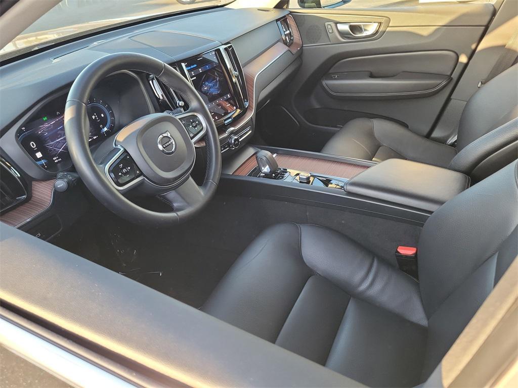 used 2023 Volvo XC60 car, priced at $28,164