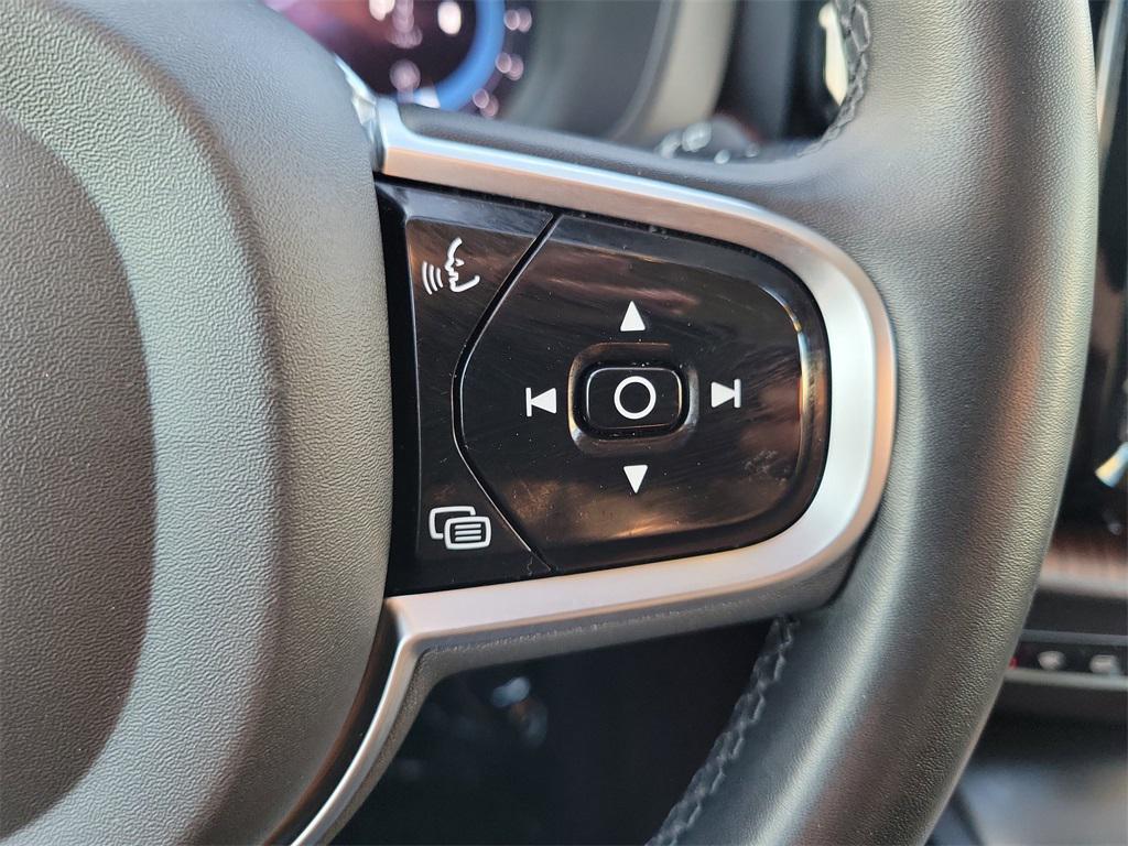 used 2023 Volvo XC60 car, priced at $28,164