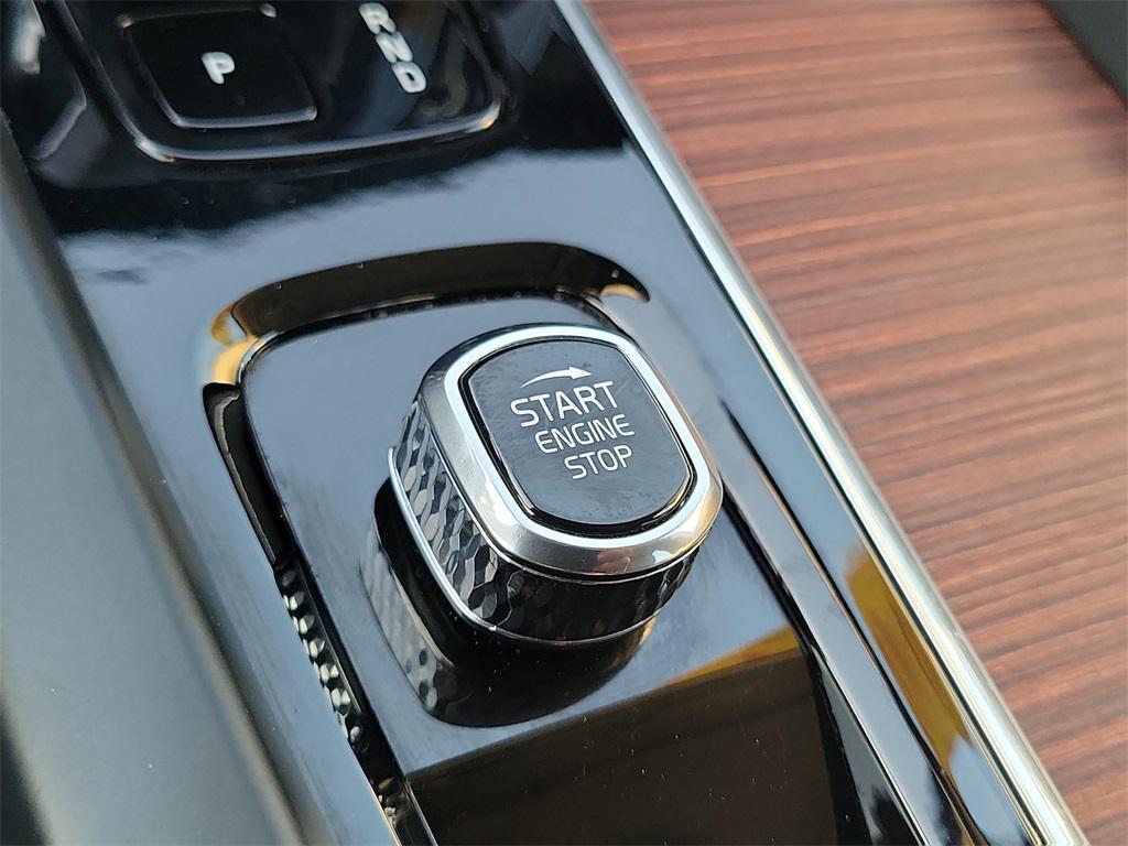 used 2023 Volvo XC60 car, priced at $28,164