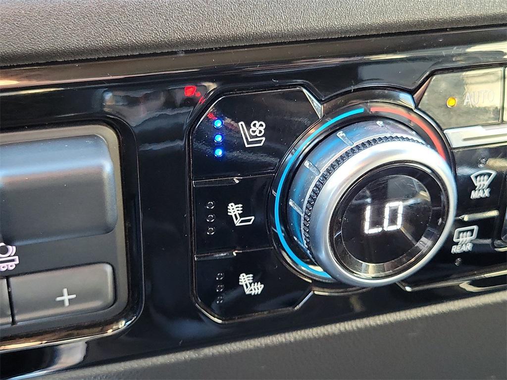 used 2022 GMC Sierra 1500 car, priced at $42,122