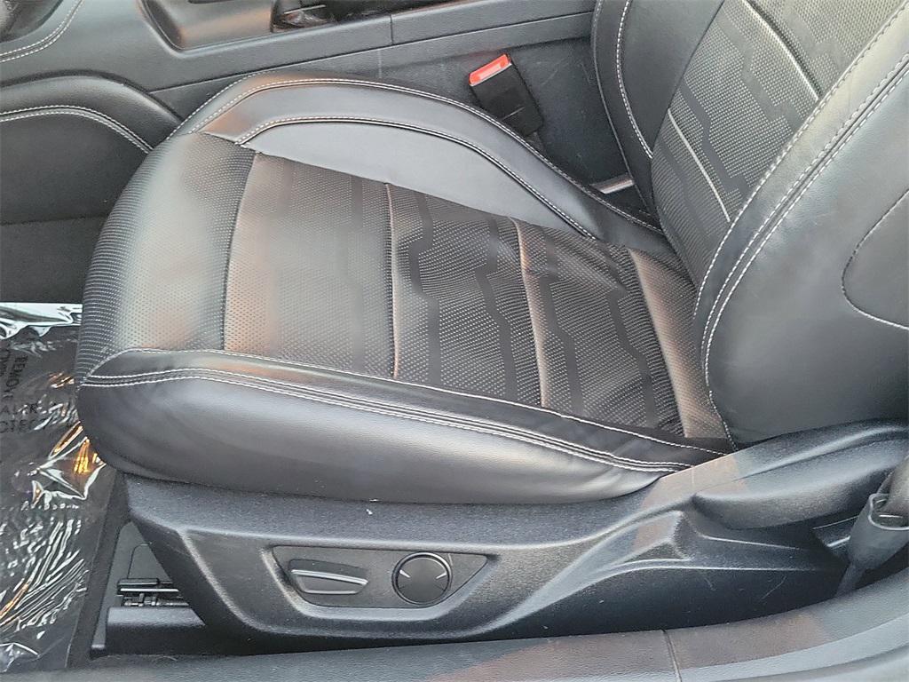 used 2022 Ford Mustang car, priced at $34,651