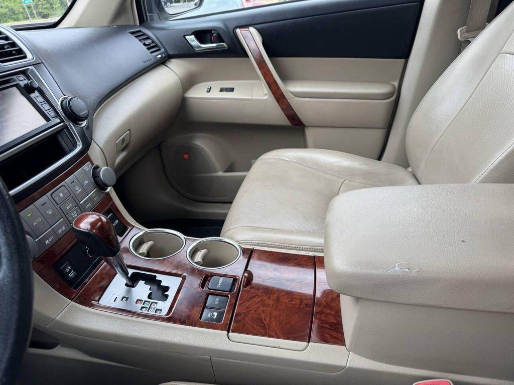 used 2013 Toyota Highlander car, priced at $9,795