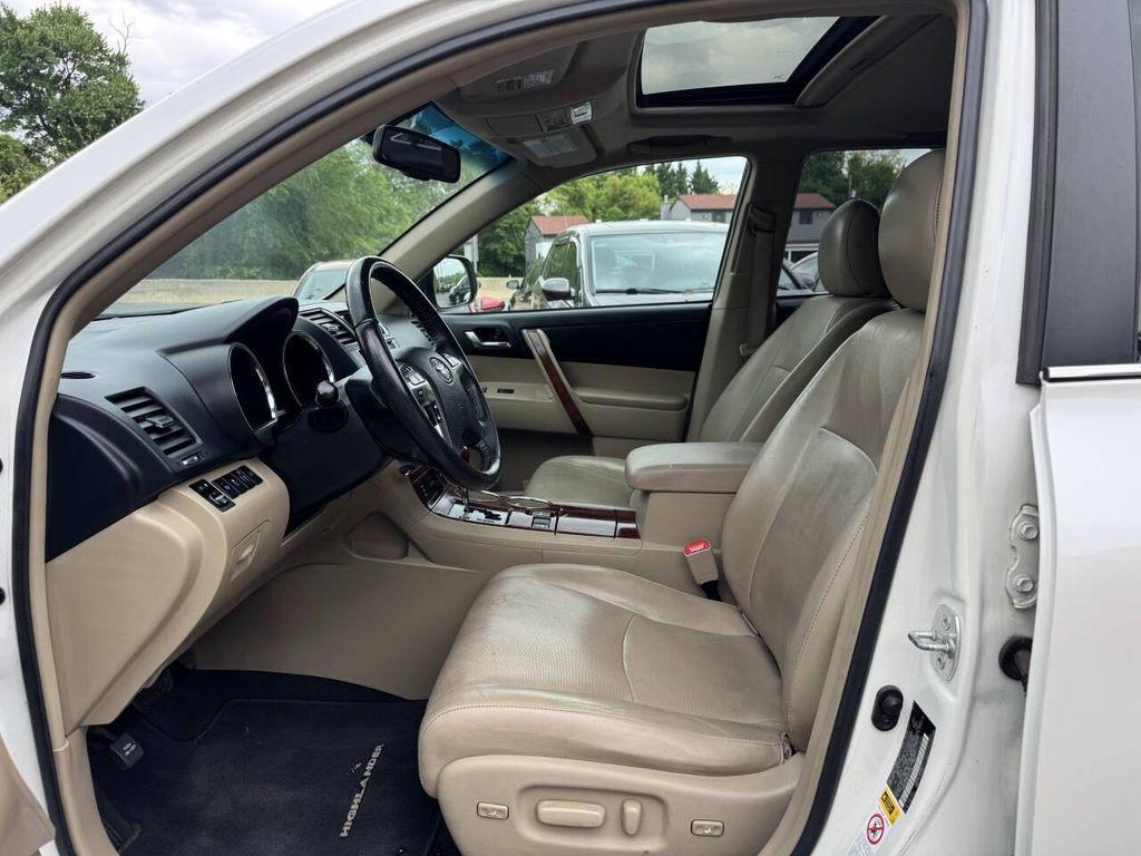 used 2013 Toyota Highlander car, priced at $9,795