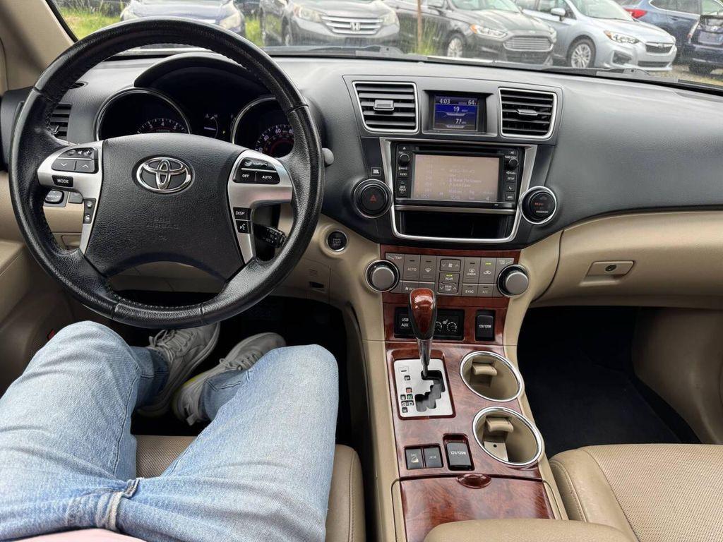 used 2013 Toyota Highlander car, priced at $9,795