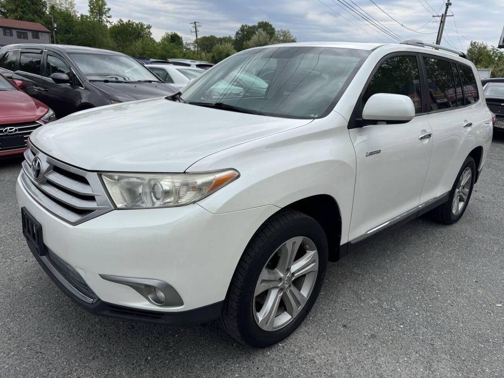 used 2013 Toyota Highlander car, priced at $9,795