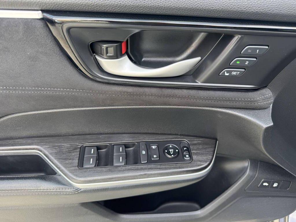 used 2018 Honda Clarity Plug-In Hybrid car, priced at $9,495