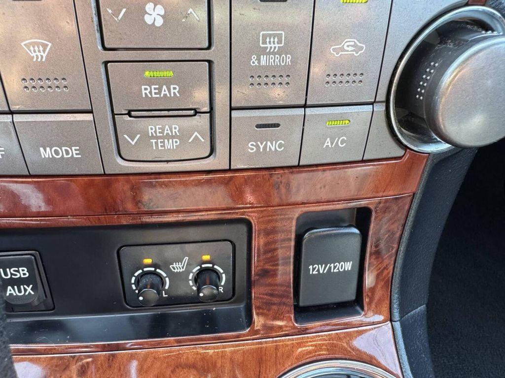 used 2013 Toyota Highlander car, priced at $13,495